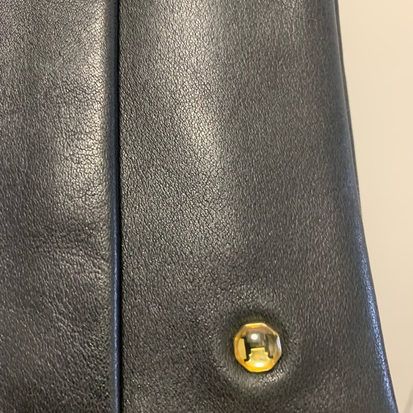 OFFERS??? Halston Heritage chain Purse. EUC - Picture 2 of 7